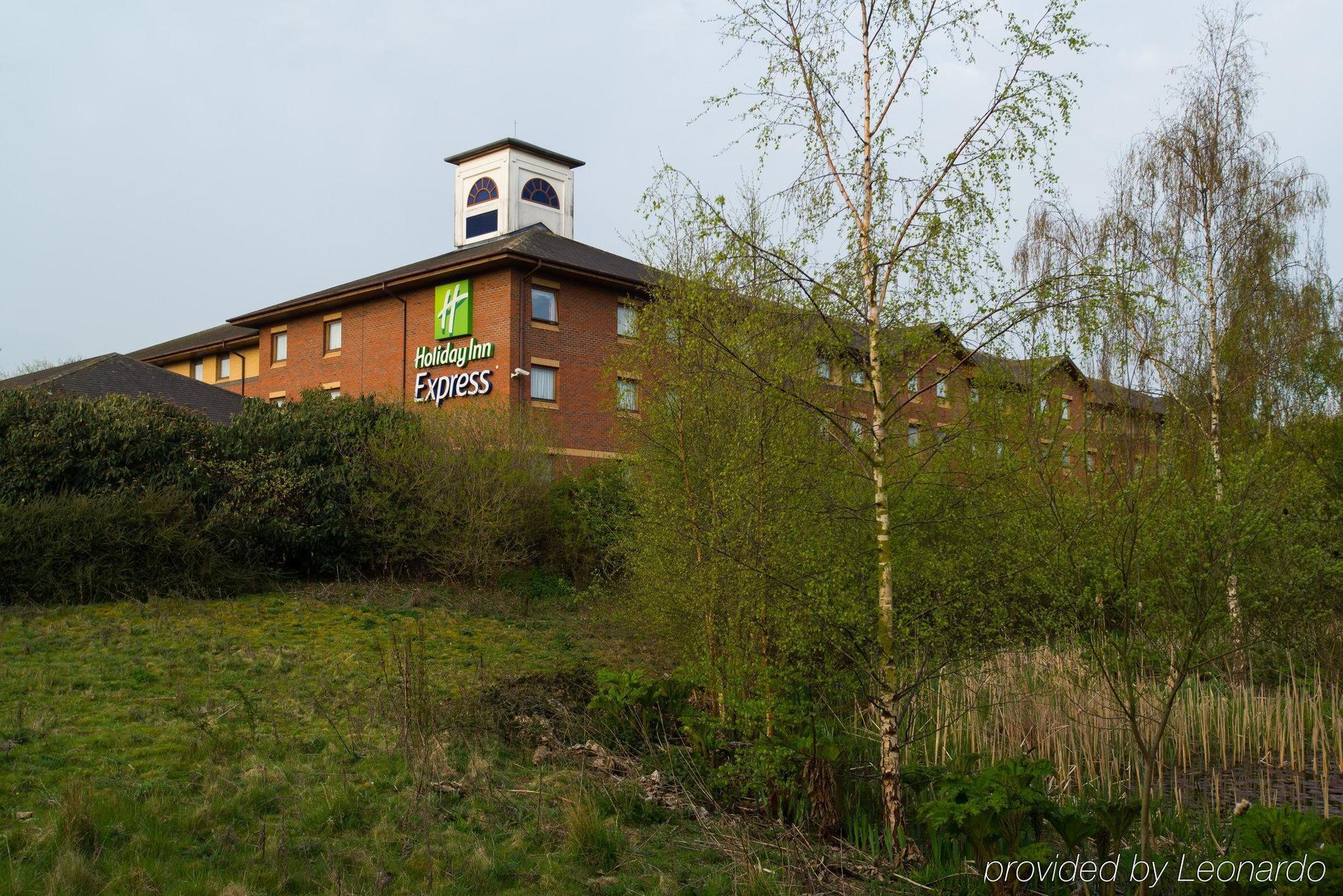 Holiday Inn Express Exeter East By Ihg Exterior foto