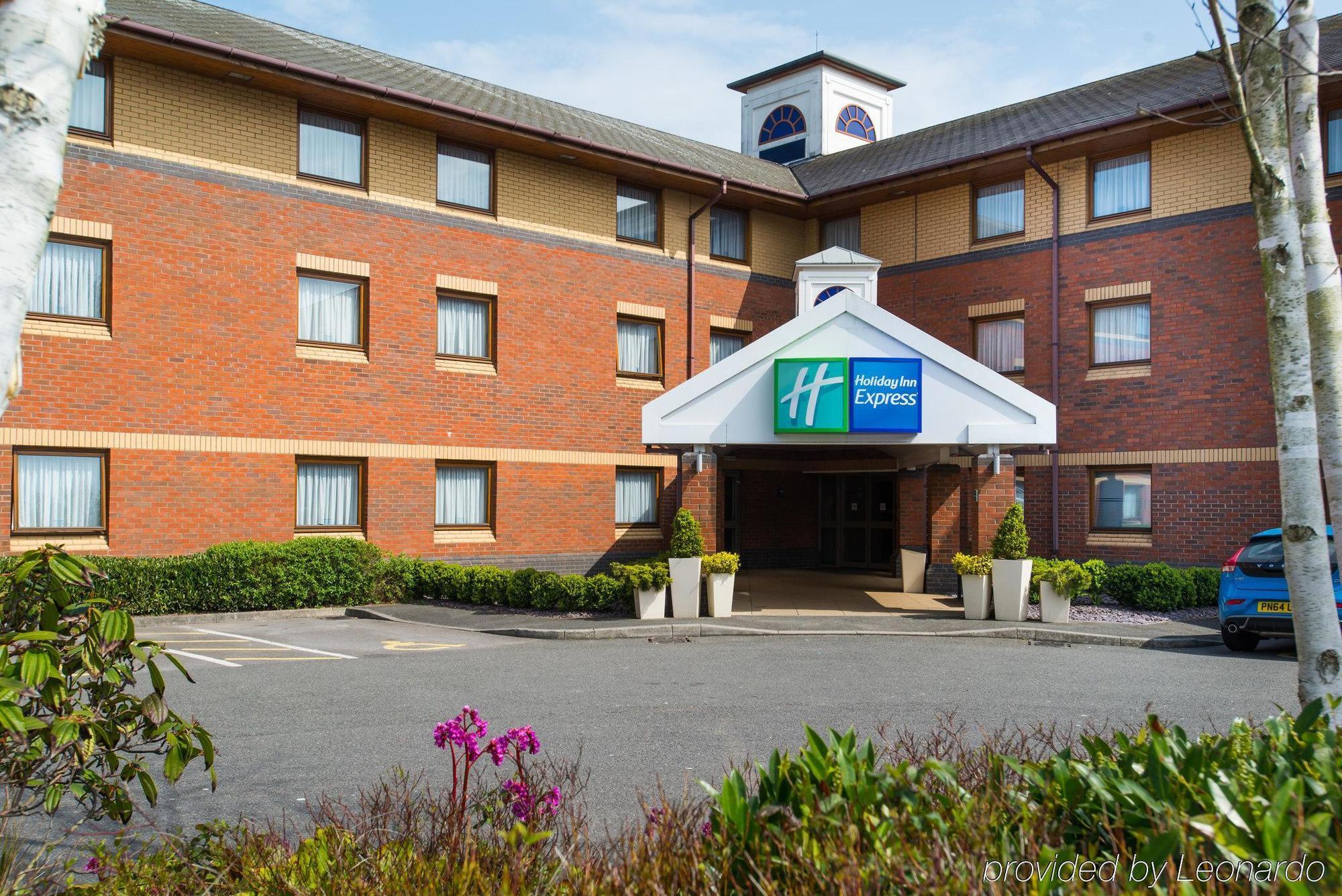 Holiday Inn Express Exeter East By Ihg Exterior foto